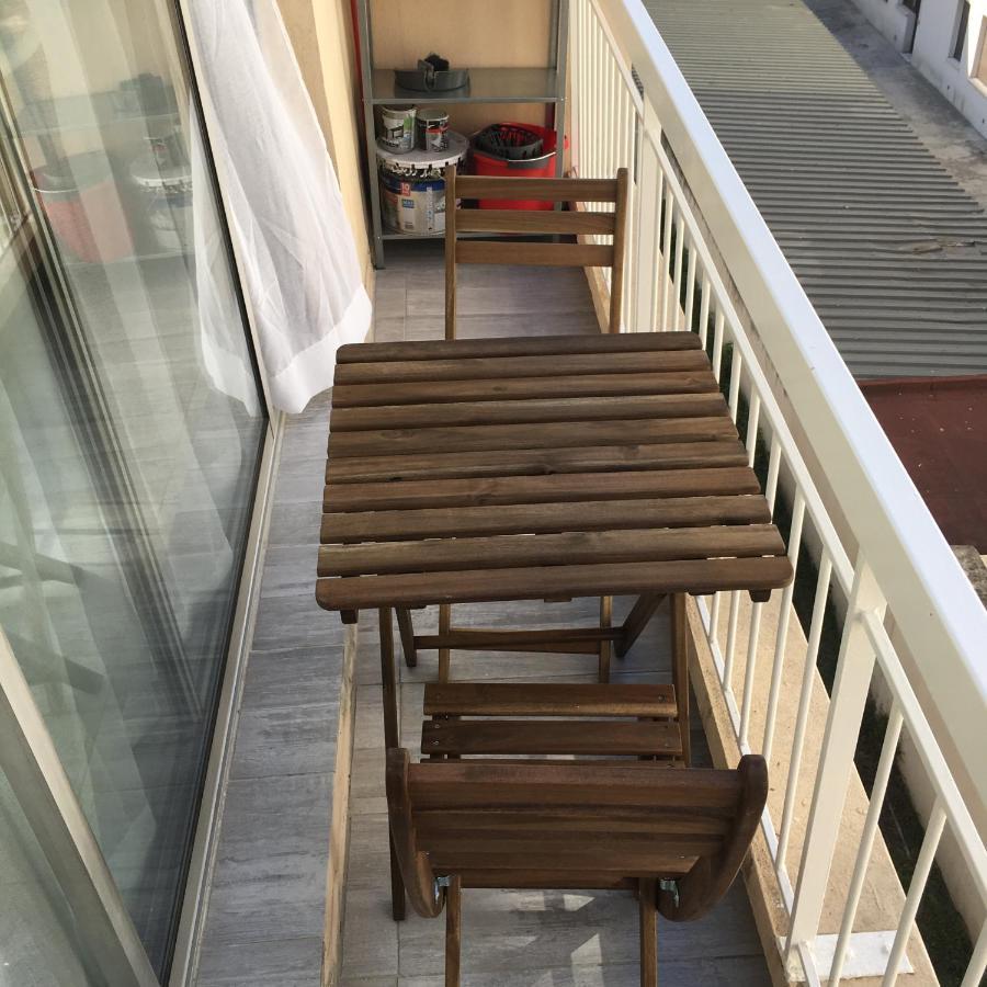 Studio Carre D'Or Situe A 50 M De La Plage Aparthotel Nisa Exterior foto