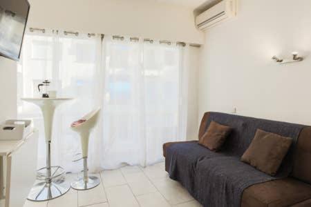 Studio Carre D'Or Situe A 50 M De La Plage Aparthotel Nisa Exterior foto